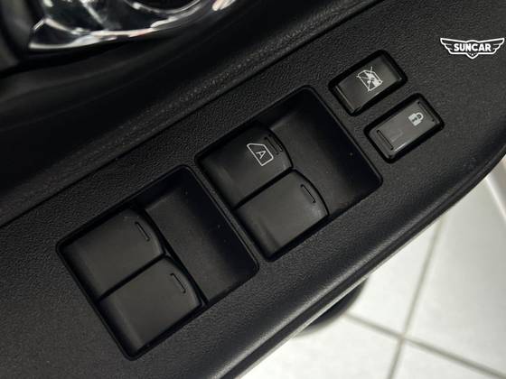 NISSAN MARCH 1.0 SV 12V FLEX 4P MANUAL